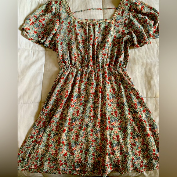 Flowery summer dress - Picture 3 of 5